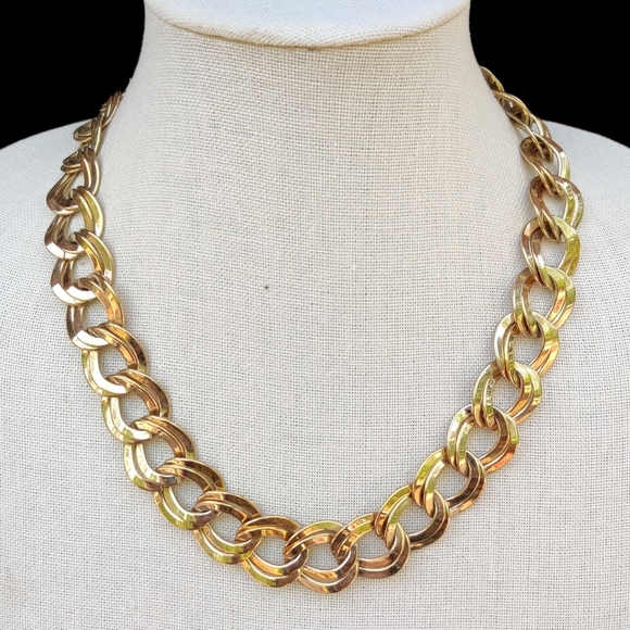 Vintage Jewelry - Vintage thick gold chain necklace